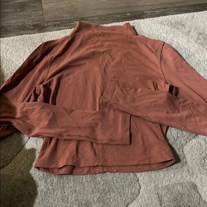 NWOT Lululemon Mauve Long Sleeve crop Top